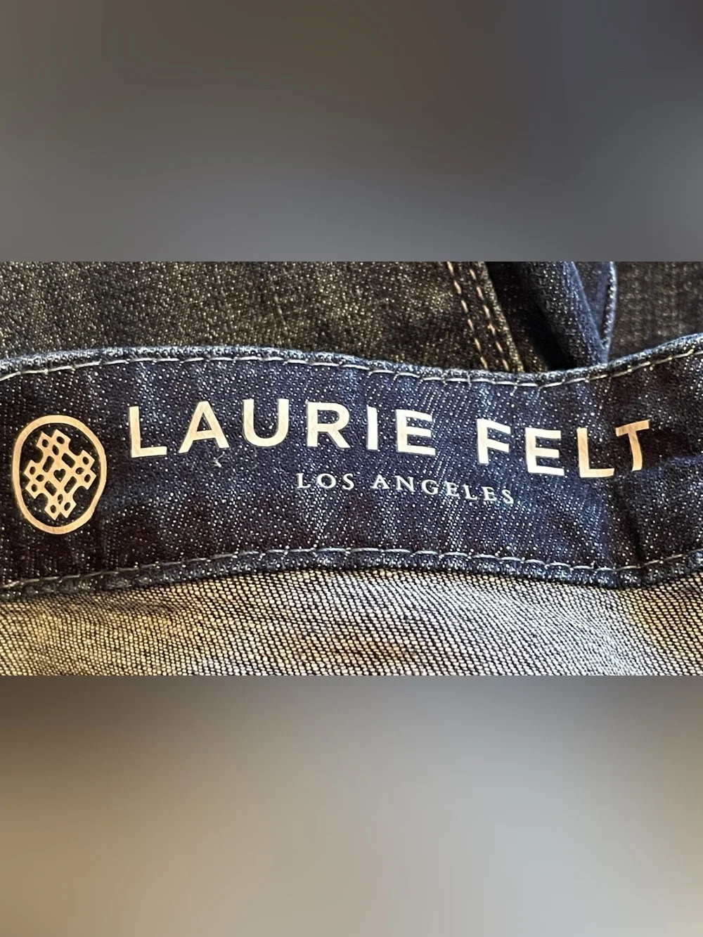 Laurie Felt Classic Denim Embellished Stripe Girlfriend Jeans Size 20W NWOT